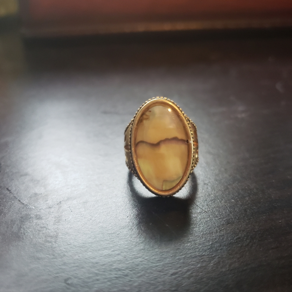 Iridescent shell ring
